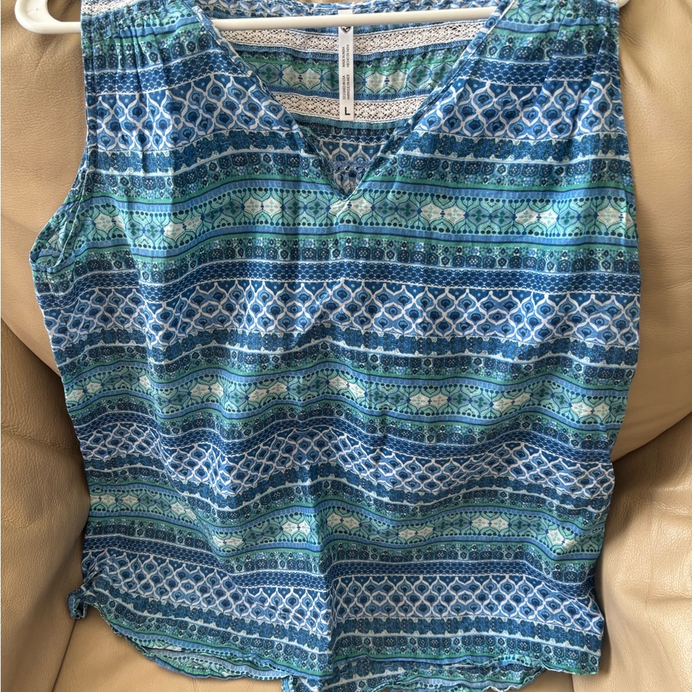 Blue Patterned Sleeveless Top 80% organic cotton and 20% silk